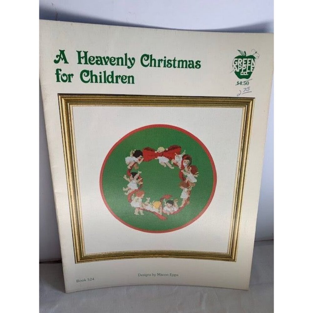 A Heavenly Christmas For Children Counted Cross Stitch Patterns Green Apple Book